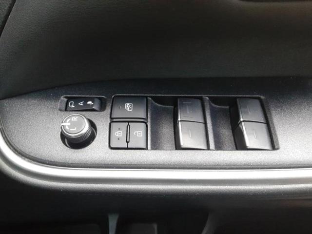 ヴォクシー S-Z ディスプレイオーディオ+ナビ10インチ/フリップダウンモニター 純正 12.8インチ/デジタルインナーミラー/トヨタセーフティセンス/両側電動スライドドア/シートヒーター 前席 衝突被害軽減システム(28枚目)