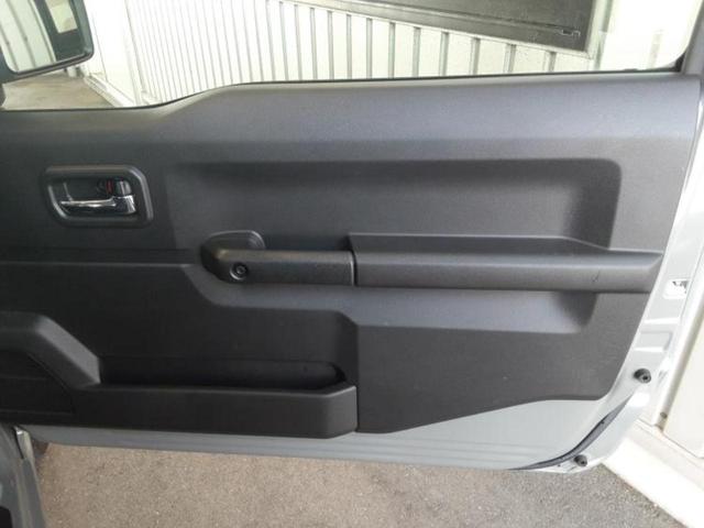 ジムニー ４ＷＤ　ＸＣ　保証書／ディスプレイオーディオ／セーフティサポート（スズキ）／シートヒーター／車線逸脱防止支援システム／ドライブレコーダー　社外／ヘッドランプ　ＬＥＤ／Ｂｌｕｅｔｏｏｔｈ接続／ＥＴＣ　バックカメラ（22枚目）