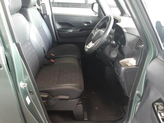 デリカミニ Ｇ　新品タイヤ／保証書／衝突安全装置／電動スライドドア／シートヒーター　前席／横滑り防止装置／アイドリングストップ／バックモニター／禁煙車／エアバッグ　運転席／エアバッグ　助手席／パワーウインドウ（4枚目）