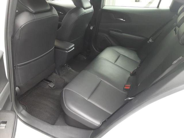 プリウス Z 新品タイヤ/サンルーフ/モデリスタエアロ/保証書/ディスプレイオーディオ+ナビ/デジタルインナーミラー/トヨタセーフティセンス/エアーシート 前席/全方位モニター/車線逸脱防止支援システム フルエアロ(7枚目)