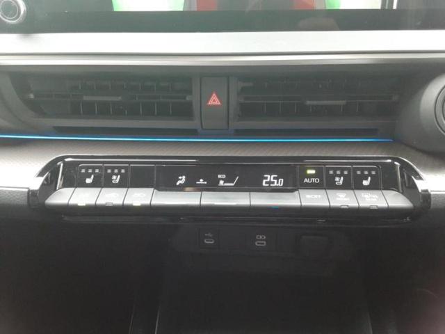 プリウス Z 新品タイヤ/サンルーフ/モデリスタエアロ/保証書/ディスプレイオーディオ+ナビ/デジタルインナーミラー/トヨタセーフティセンス/エアーシート 前席/全方位モニター/車線逸脱防止支援システム フルエアロ(12枚目)