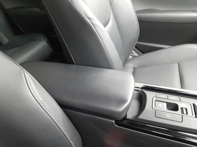 プリウス Z 新品タイヤ/サンルーフ/モデリスタエアロ/保証書/ディスプレイオーディオ+ナビ/デジタルインナーミラー/トヨタセーフティセンス/エアーシート 前席/全方位モニター/車線逸脱防止支援システム フルエアロ(16枚目)