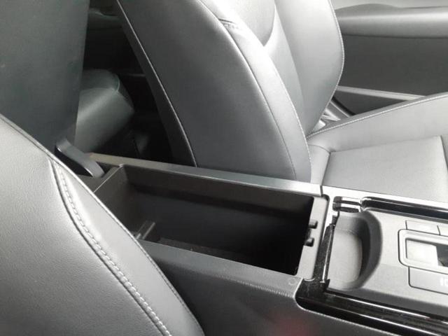 プリウス Z 新品タイヤ/サンルーフ/モデリスタエアロ/保証書/ディスプレイオーディオ+ナビ/デジタルインナーミラー/トヨタセーフティセンス/エアーシート 前席/全方位モニター/車線逸脱防止支援システム フルエアロ(17枚目)