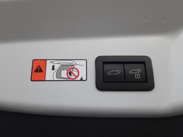 プリウス Z 新品タイヤ/サンルーフ/モデリスタエアロ/保証書/ディスプレイオーディオ+ナビ/デジタルインナーミラー/トヨタセーフティセンス/エアーシート 前席/全方位モニター/車線逸脱防止支援システム フルエアロ(20枚目)