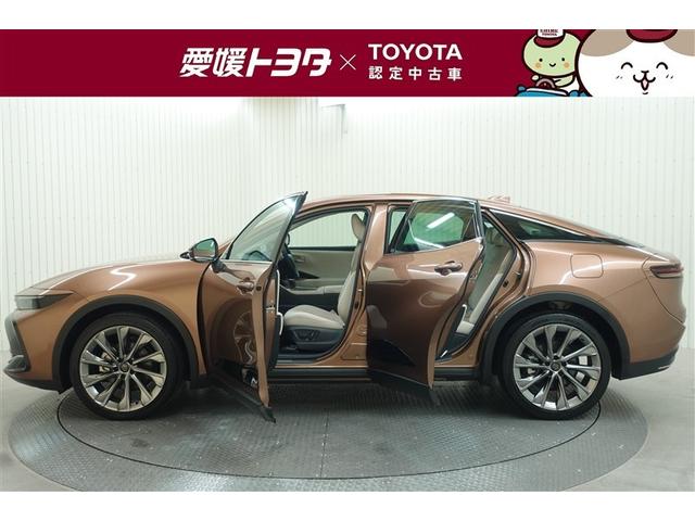 クラウンクロスオーバー Gレザーパッケージ 革シート 4WD バックカメラ 衝突被害軽減システム ETC ドラレコ LEDヘッドランプ 記録簿(3枚目)