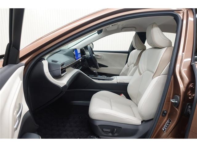 クラウンクロスオーバー Gレザーパッケージ 革シート 4WD バックカメラ 衝突被害軽減システム ETC ドラレコ LEDヘッドランプ 記録簿(8枚目)