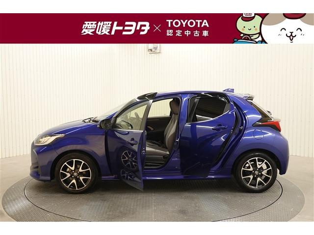 ヤリス ハイブリッドＺ　フルセグ　メモリーナビ　ＤＶＤ再生　バックカメラ　衝突被害軽減システム　ＥＴＣ　ドラレコ　ＬＥＤヘッドランプ　記録簿（3枚目）