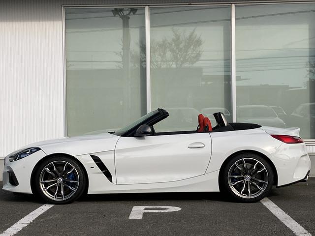 Z4 M40i マグマレッドレザー ハーマンカードンサラウンドシステム ワイヤレスチャージ非装備 デジタルキー非装備 弊社販売下取りワンオーナー車両 2年間走行距離無制限保証(2枚目)