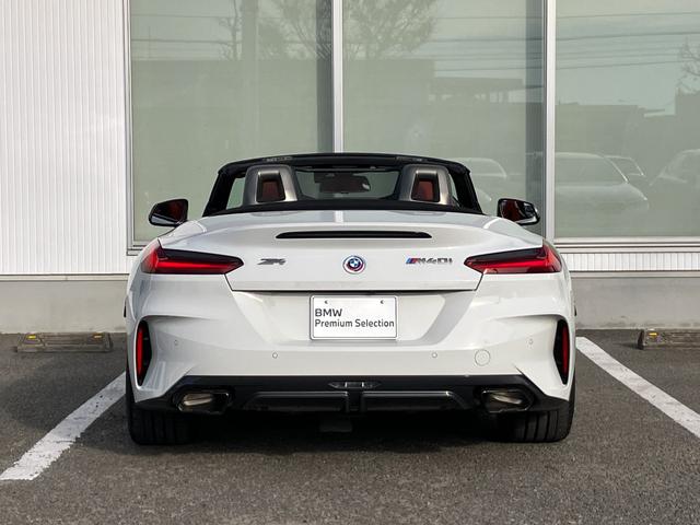 Z4 M40i マグマレッドレザー ハーマンカードンサラウンドシステム ワイヤレスチャージ非装備 デジタルキー非装備 弊社販売下取りワンオーナー車両 2年間走行距離無制限保証(4枚目)