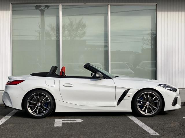 Z4 M40i マグマレッドレザー ハーマンカードンサラウンドシステム ワイヤレスチャージ非装備 デジタルキー非装備 弊社販売下取りワンオーナー車両 2年間走行距離無制限保証(6枚目)