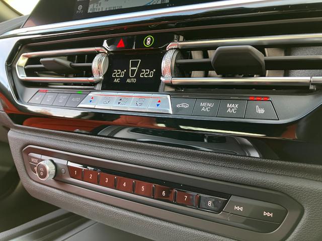 Z4 M40i マグマレッドレザー ハーマンカードンサラウンドシステム ワイヤレスチャージ非装備 デジタルキー非装備 弊社販売下取りワンオーナー車両 2年間走行距離無制限保証(28枚目)