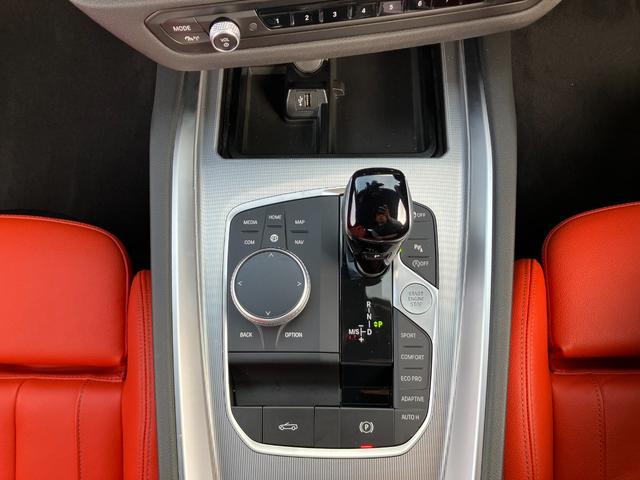 Z4 M40i マグマレッドレザー ハーマンカードンサラウンドシステム ワイヤレスチャージ非装備 デジタルキー非装備 弊社販売下取りワンオーナー車両 2年間走行距離無制限保証(29枚目)