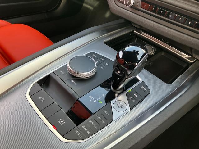 Z4 M40i マグマレッドレザー ハーマンカードンサラウンドシステム ワイヤレスチャージ非装備 デジタルキー非装備 弊社販売下取りワンオーナー車両 2年間走行距離無制限保証(30枚目)