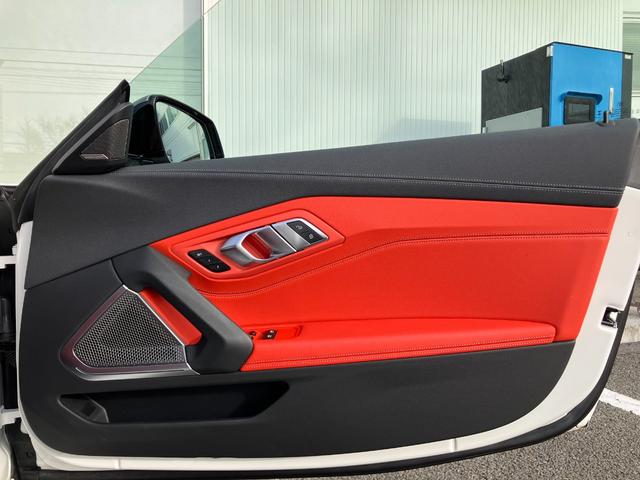 Z4 M40i マグマレッドレザー ハーマンカードンサラウンドシステム ワイヤレスチャージ非装備 デジタルキー非装備 弊社販売下取りワンオーナー車両 2年間走行距離無制限保証(40枚目)