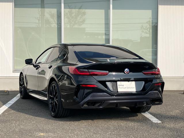 ８シリーズ ８４０ｉ　グランクーペ　Ｍスポーツ　Ｍテクニックスポーツパッケージ　インディビデュアルエクステンドレザーメリノ（タルトゥーフォ／ブラック）　弊社販売下取りワンオーナー車両　２年間走行距離無制限保証（3枚目）