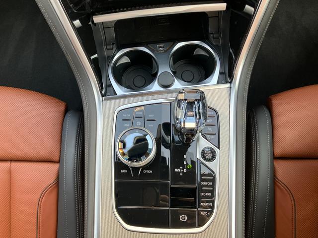 ８シリーズ ８４０ｉ　グランクーペ　Ｍスポーツ　Ｍテクニックスポーツパッケージ　インディビデュアルエクステンドレザーメリノ（タルトゥーフォ／ブラック）　弊社販売下取りワンオーナー車両　２年間走行距離無制限保証（21枚目）