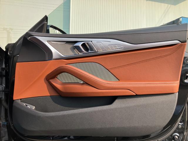 ８シリーズ ８４０ｉ　グランクーペ　Ｍスポーツ　Ｍテクニックスポーツパッケージ　インディビデュアルエクステンドレザーメリノ（タルトゥーフォ／ブラック）　弊社販売下取りワンオーナー車両　２年間走行距離無制限保証（37枚目）