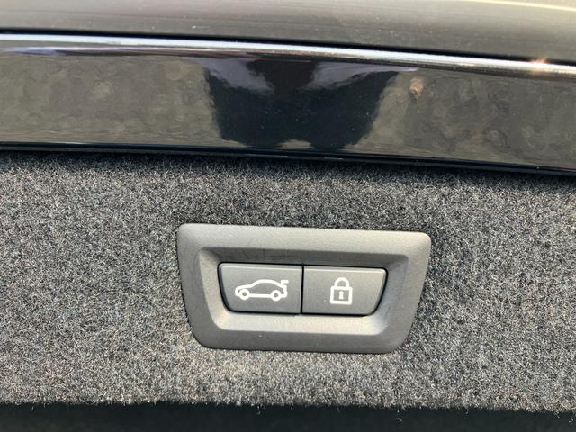 ８シリーズ ８４０ｉ　グランクーペ　Ｍスポーツ　Ｍテクニックスポーツパッケージ　インディビデュアルエクステンドレザーメリノ（タルトゥーフォ／ブラック）　弊社販売下取りワンオーナー車両　２年間走行距離無制限保証（41枚目）