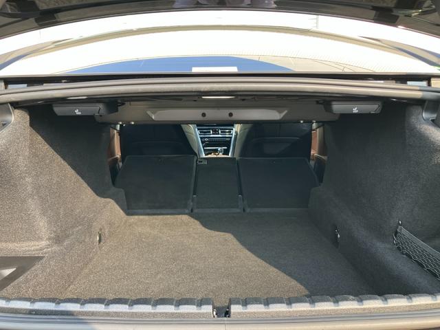 ８シリーズ ８４０ｉ　グランクーペ　Ｍスポーツ　Ｍテクニックスポーツパッケージ　インディビデュアルエクステンドレザーメリノ（タルトゥーフォ／ブラック）　弊社販売下取りワンオーナー車両　２年間走行距離無制限保証（43枚目）