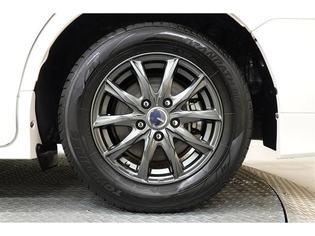エスクァイア Ｇｉ　４ＷＤ　フルセグ　メモリーナビ　ＤＶＤ再生　後席モニター　バックカメラ　ＥＴＣ　両側電動スライド　ＬＥＤヘッドランプ　乗車定員７人　３列シート　フルエアロ　記録簿　アイドリングストップ（7枚目）