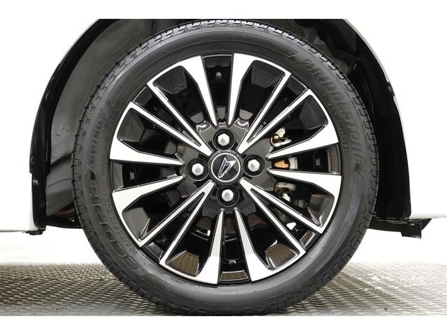 スタイリッシュな純正アルミホイールで毎日のお出かけが楽しくなりますね！