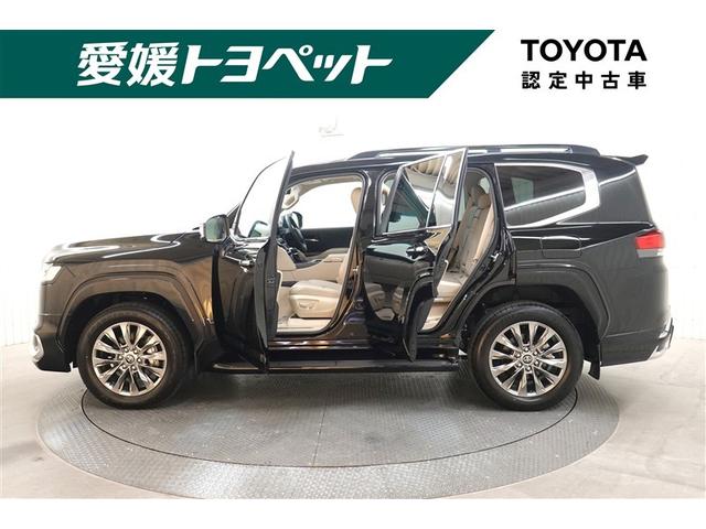 ランドクルーザー ＺＸ　革シート　４ＷＤ　フルセグ　メモリーナビ　ＤＶＤ再生　後席モニター　バックカメラ　衝突被害軽減システム　乗車定員７人　３列シート　ワンオーナー　記録簿　アイドリングストップ（3枚目）