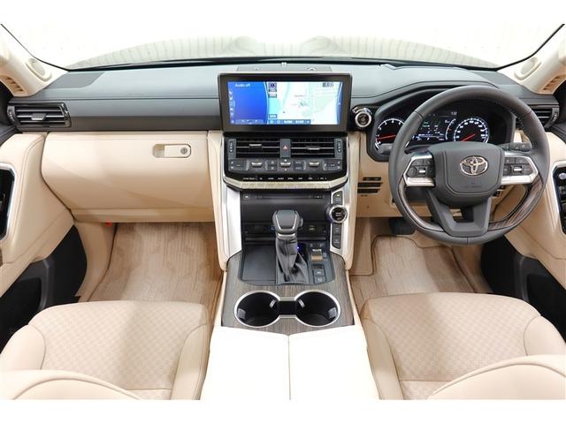 ランドクルーザー ＺＸ　革シート　４ＷＤ　フルセグ　メモリーナビ　ＤＶＤ再生　後席モニター　バックカメラ　衝突被害軽減システム　乗車定員７人　３列シート　ワンオーナー　記録簿　アイドリングストップ（16枚目）