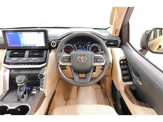 ランドクルーザー ＺＸ　革シート　４ＷＤ　フルセグ　メモリーナビ　ＤＶＤ再生　後席モニター　バックカメラ　衝突被害軽減システム　乗車定員７人　３列シート　ワンオーナー　記録簿　アイドリングストップ（17枚目）