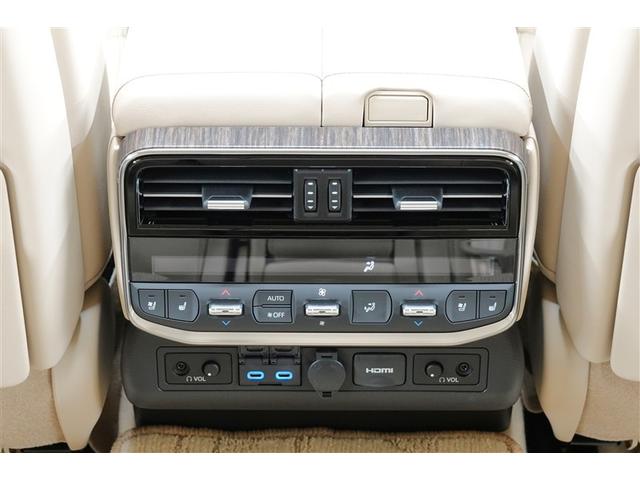 ランドクルーザー ＺＸ　革シート　４ＷＤ　フルセグ　メモリーナビ　ＤＶＤ再生　後席モニター　バックカメラ　衝突被害軽減システム　乗車定員７人　３列シート　ワンオーナー　記録簿　アイドリングストップ（30枚目）