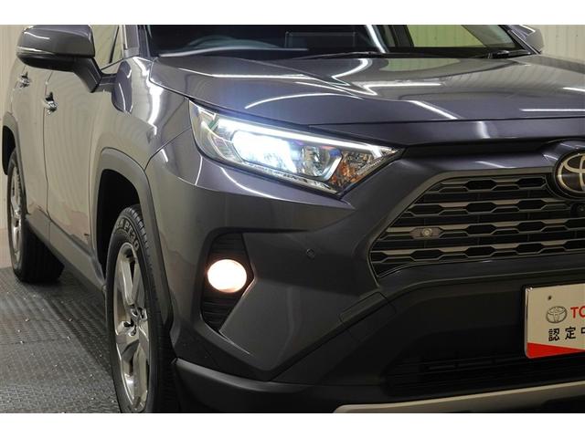 ＬＥＤヘッドライト＆フォグライトで夜道を明るく照らしてくれるので安心♪