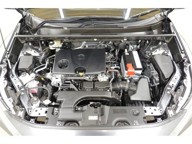 普段はあまり見ないエンジンルーム内も綺麗に仕上げています。見えないところも清潔に保ちたいですよね。