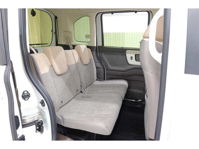 広い足元空間でゆったり乗車出来ます！