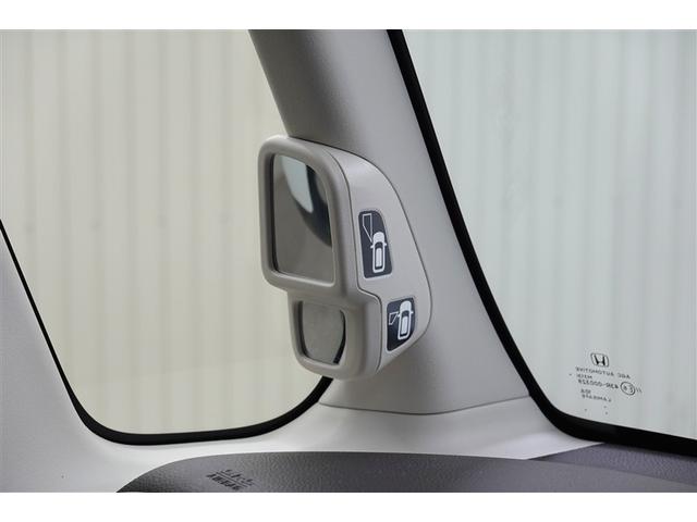 左側サイドビューサポートミラーで狭い所での駐車もラクラク♪　※あくまでも補助的な装置なので目視確認もお忘れなく！