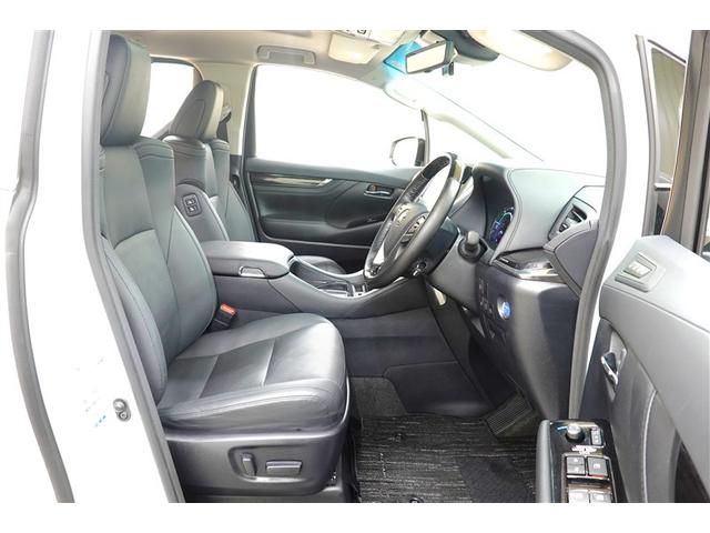 高いアイポイントで見晴らし良好です！