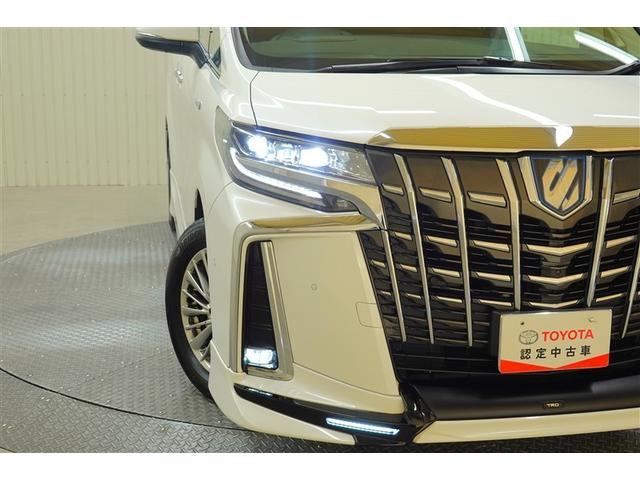 ＬＥＤヘッドライト＆フォグライトで夜道を明るく照らしてくれるので安心♪