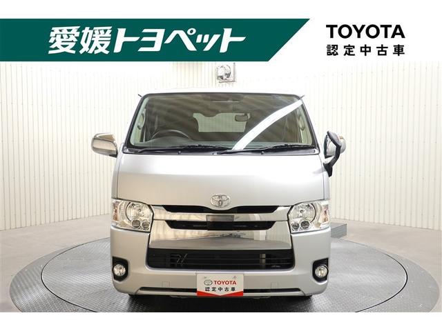 スタイリッシュなフロントグリル♪