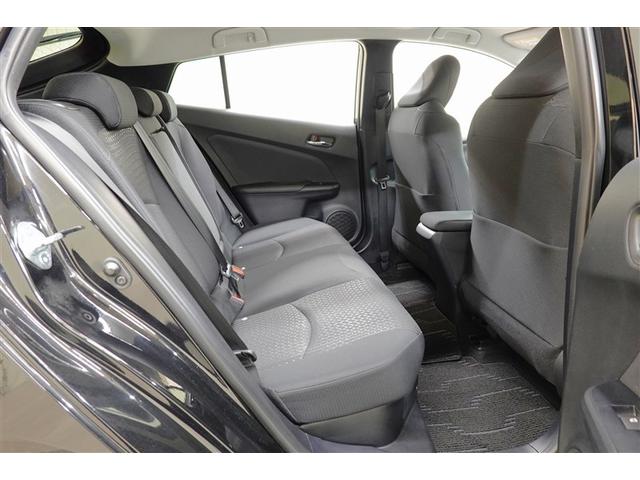 プリウス Ａ　ワンセグ　メモリーナビ　バックカメラ　衝突被害軽減システム　ＥＴＣ　ＬＥＤヘッドランプ（13枚目）