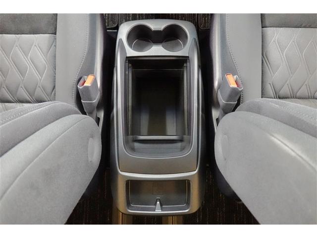 前席ドリンクホルダー＆小物入れで室内スッキリ♪