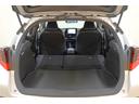 後席を格納すると大きなスペースが出来るので大きな荷物も積み込めます！