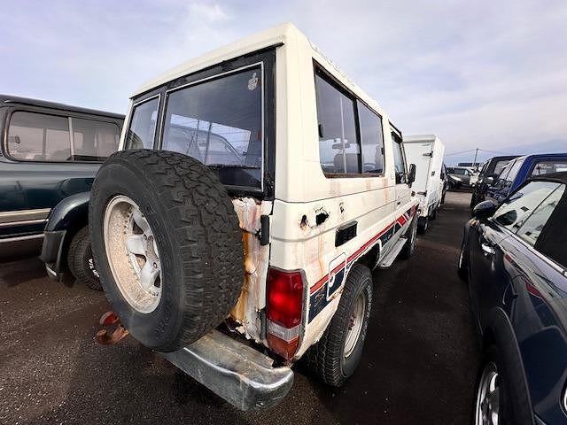 ランドクルーザー７０ ＦＲＰトップ　ＬＸ　４ＷＤ（5枚目）