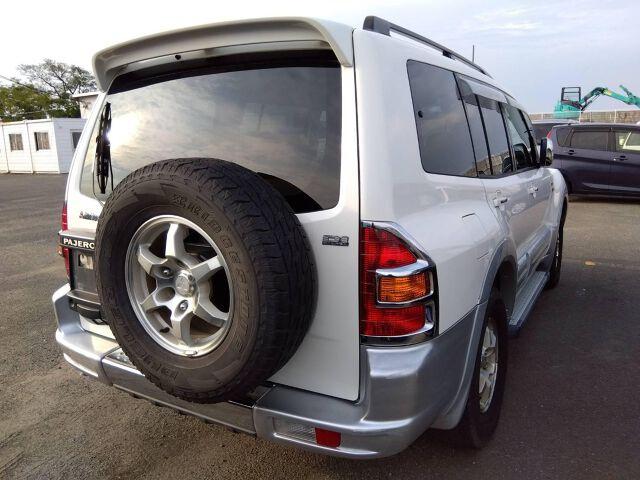 パジェロ ロング　エクシード　ディーゼルＴＢ　４ＷＤ（5枚目）