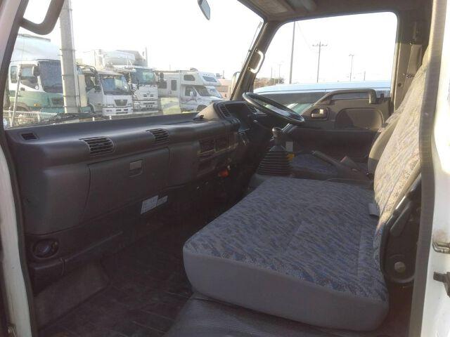 いすゞ 積載車（3枚目）
