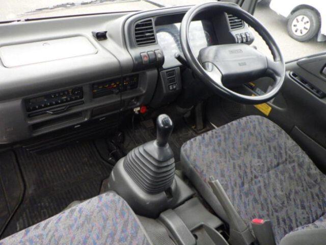 いすゞ 積載車（6枚目）