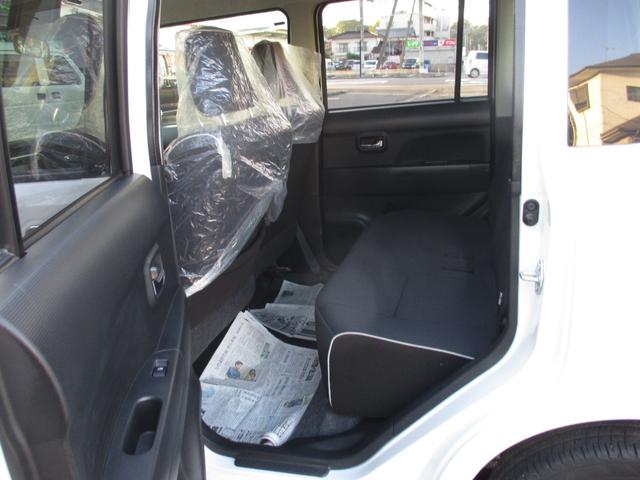 ムーヴコンテ カスタム　Ｇ　ＨＩＤ　スマートキー　アイドリングストップ　ＣＶＴ　盗難防止システム　ＡＢＳ　アルミホイール　衝突安全ボディ　エアコン　パワーステアリング　パワーウィンドウ　ＴＶ＆ナビ　バックカメラ　ＣＤ（10枚目）