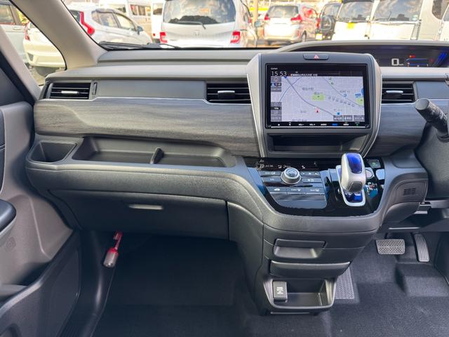 フリードハイブリッド ハイブリッド・Gホンダセンシング 7人乗り・9インチナビ・Sパッケージ・両側電動(17枚目)