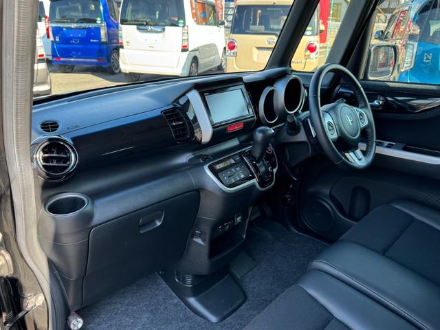 Ｎ－ＢＯＸカスタム Ｇ・ターボＬパッケージ　メモリーナビ・フルセグＴＶ・Ｂｌｕｅｔｏｏｔｈオーディオ対応・バックカメラ・両側パワスライドドア（18枚目）