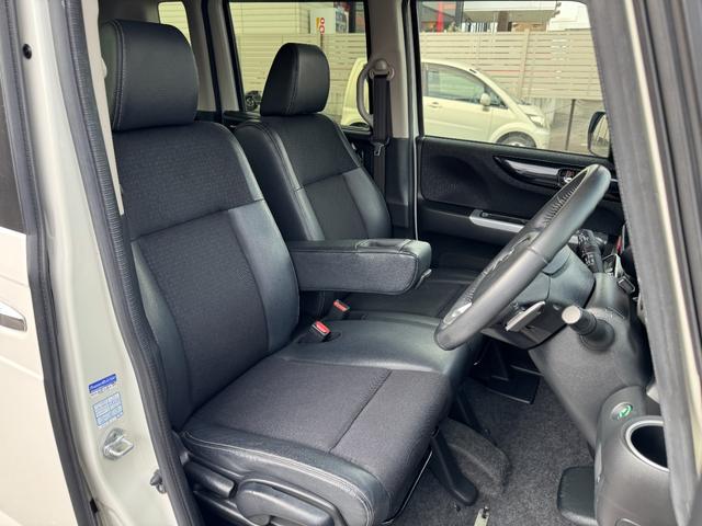 Ｎ－ＢＯＸカスタム Ｇ・ターボＬパッケージ　８インチナビ・衝突軽減ブレーキ・両側パワースライドドア（5枚目）