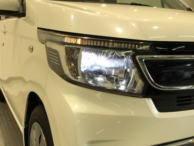 【ＨＩＤヘッドライト】夜道や雨天走行が明るく視界良好！！ＨＩＤ（ディスチャージ）ヘッドライト装備です！安心ドライブを楽しんで下さい♪明るいほうが、運転疲労を軽減できます♪