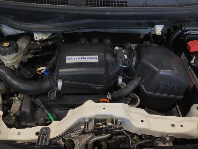 【ピカピカクリーニング】ボディ廻りはもちろん室内・シート・エンジンルーム・トランクルームなど隅々まで専門スタッフが徹底的にクリーニングし磨き上げました☆綺麗なお車で快適なドライブをお楽しみ下さい