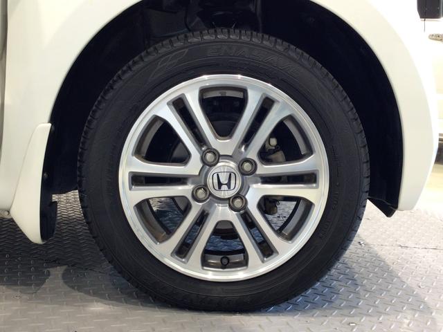 【アルミホイール】純正アルミホイール装備！足元を際立たせ、軽快な走りを演出します！印象もアップし、スタイルも引き締まります！スポーティーさの中にラグジュアリーを感じさせるデザインですね♪